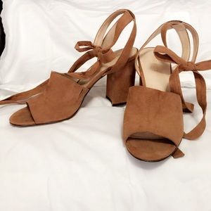 Nine West tan open toe heeled sandals
